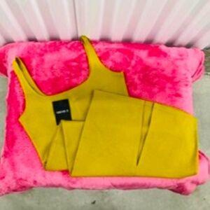 NWT Fitted Yellow Sexy Midi Dress, M